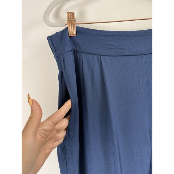 Barneys New York Navy Lightweight Rayon Normcore Office Casual Pull On Pants M - Picture 2 of 7